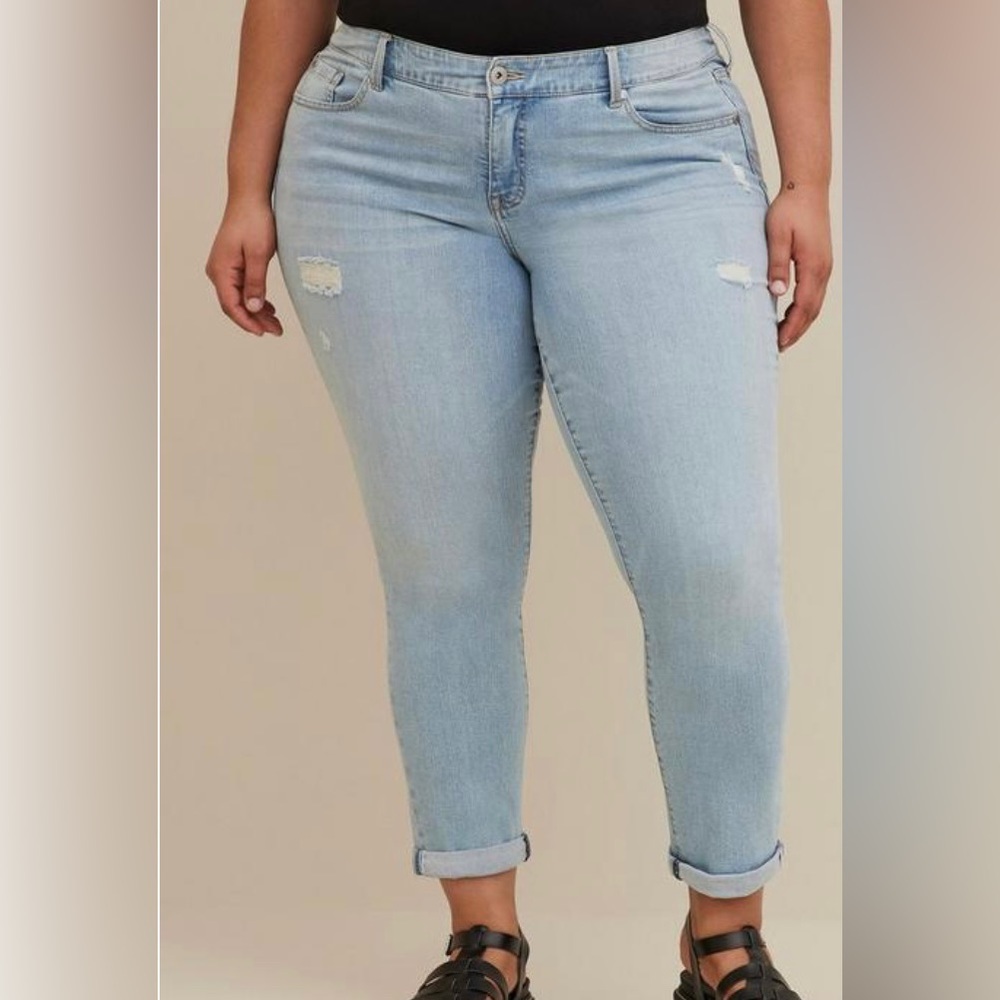 Torrid Boyfriend Straight Vintage Stretch Mid-Rise Jean Size 22